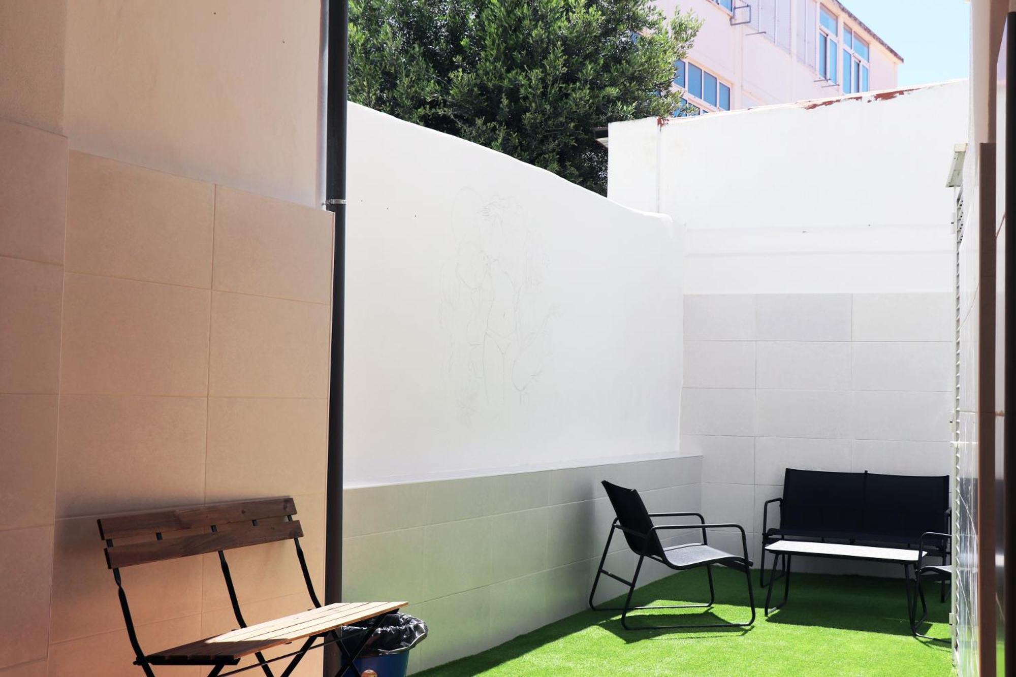 Jjs Yard 2 Hostel Lagos Kültér fotó