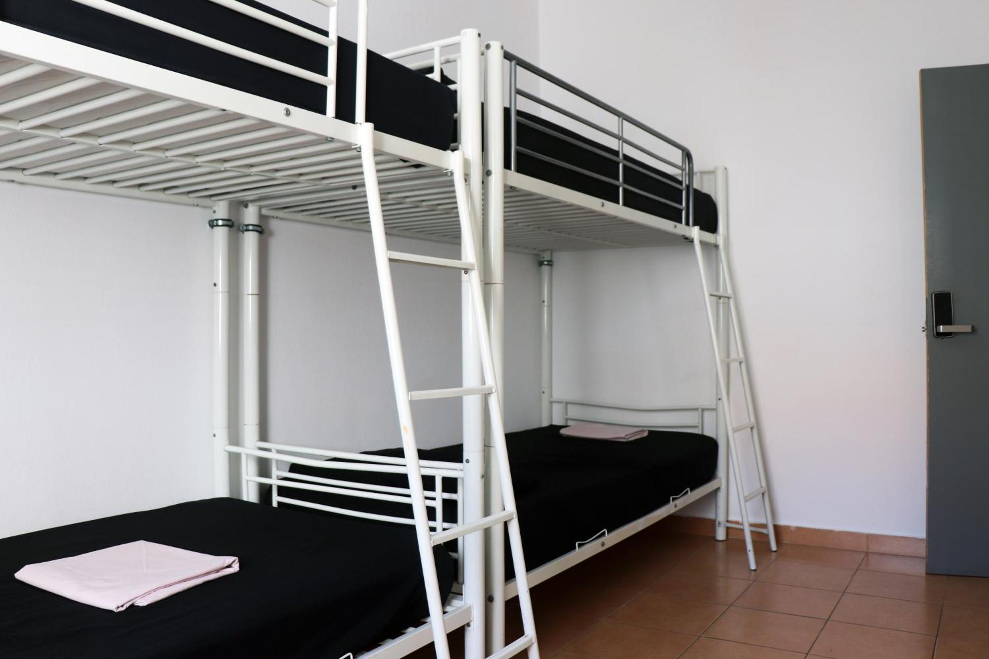 Jjs Yard 2 Hostel Lagos Kültér fotó
