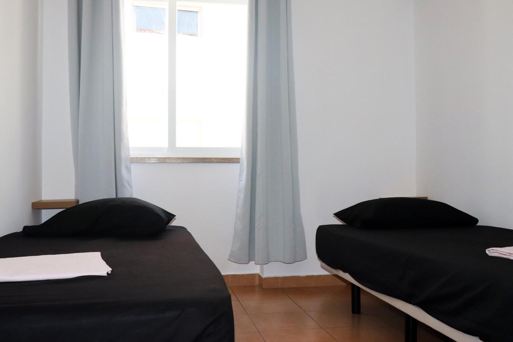 Jjs Yard 2 Hostel Lagos Kültér fotó